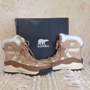 Sorel Booties NIB 8.5 Tan w/White Fur